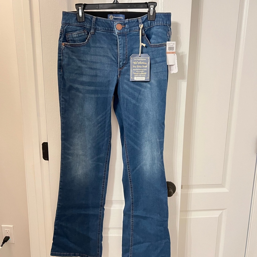 Democracy Blue Boot Cut Jeans with Classic Fit New With Tags